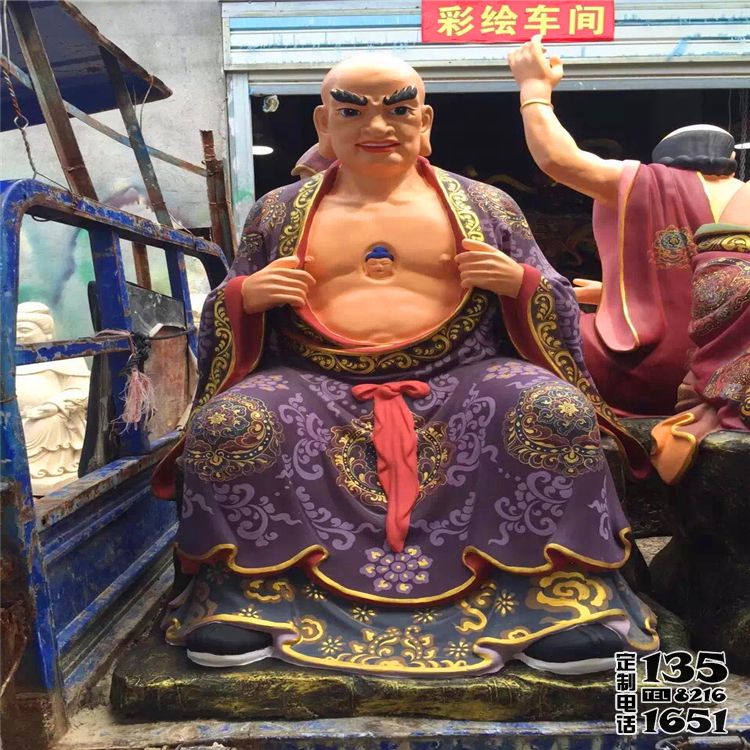 玻璃鋼彩繪大型景觀手抓衣服的十八羅漢雕塑 玻璃鋼彩繪大型景觀手抓衣服的十八羅漢雕塑